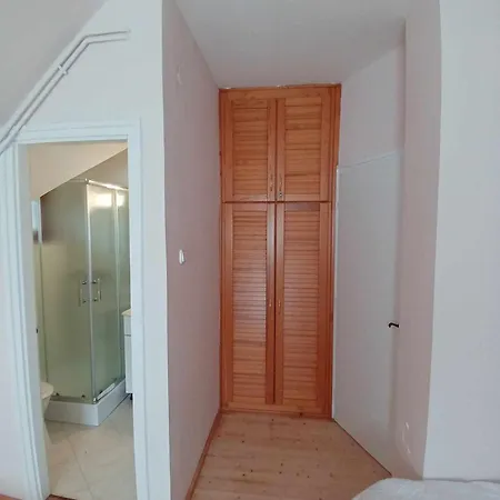 Lent A Parton Apartmanhaz Apartment