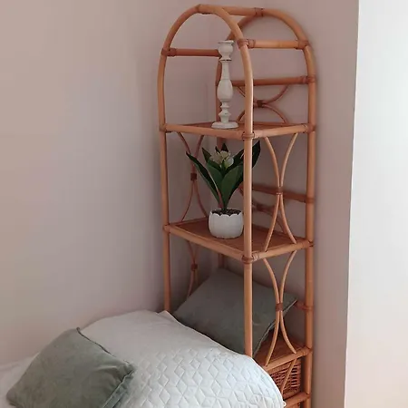 Lent A Parton Apartmanhaz Balatonudvari