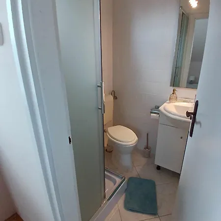 Lent A Parton Apartmanhaz