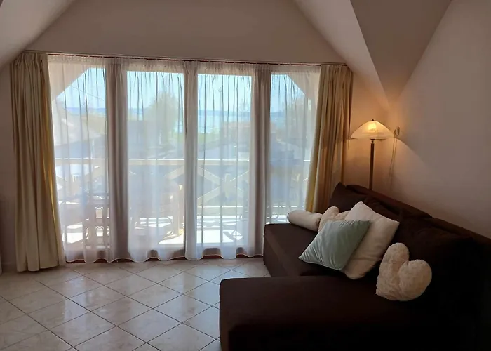 Lent A Parton - Appartement Balatonudvari