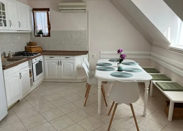 Lent A Parton - Appartement Balatonudvari